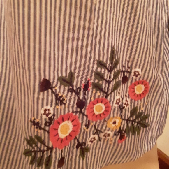 Ruff Hewn Chambray Tunic Top - Picture 9 of 9